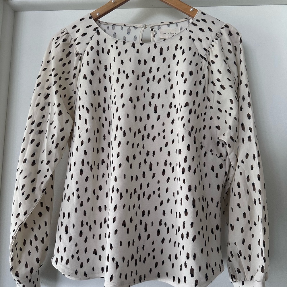 MELLODAY Cream and Black Patterned Blouse